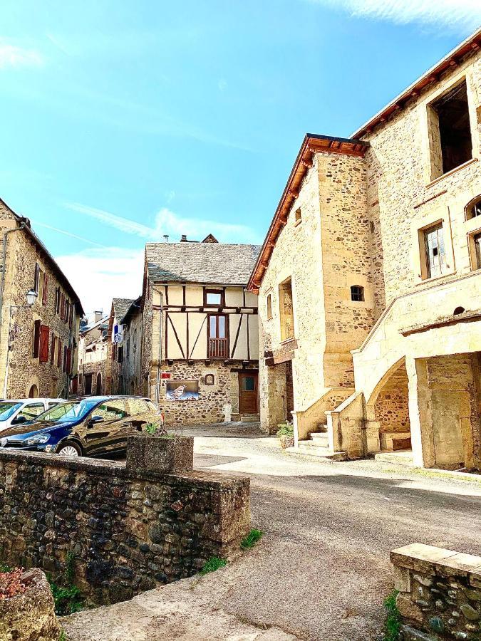 Jolie Maison Deux Et Canapé-lit #au Cœur Du Village# Сasa de vacaciones Sainte-Eulalie-d'Olt