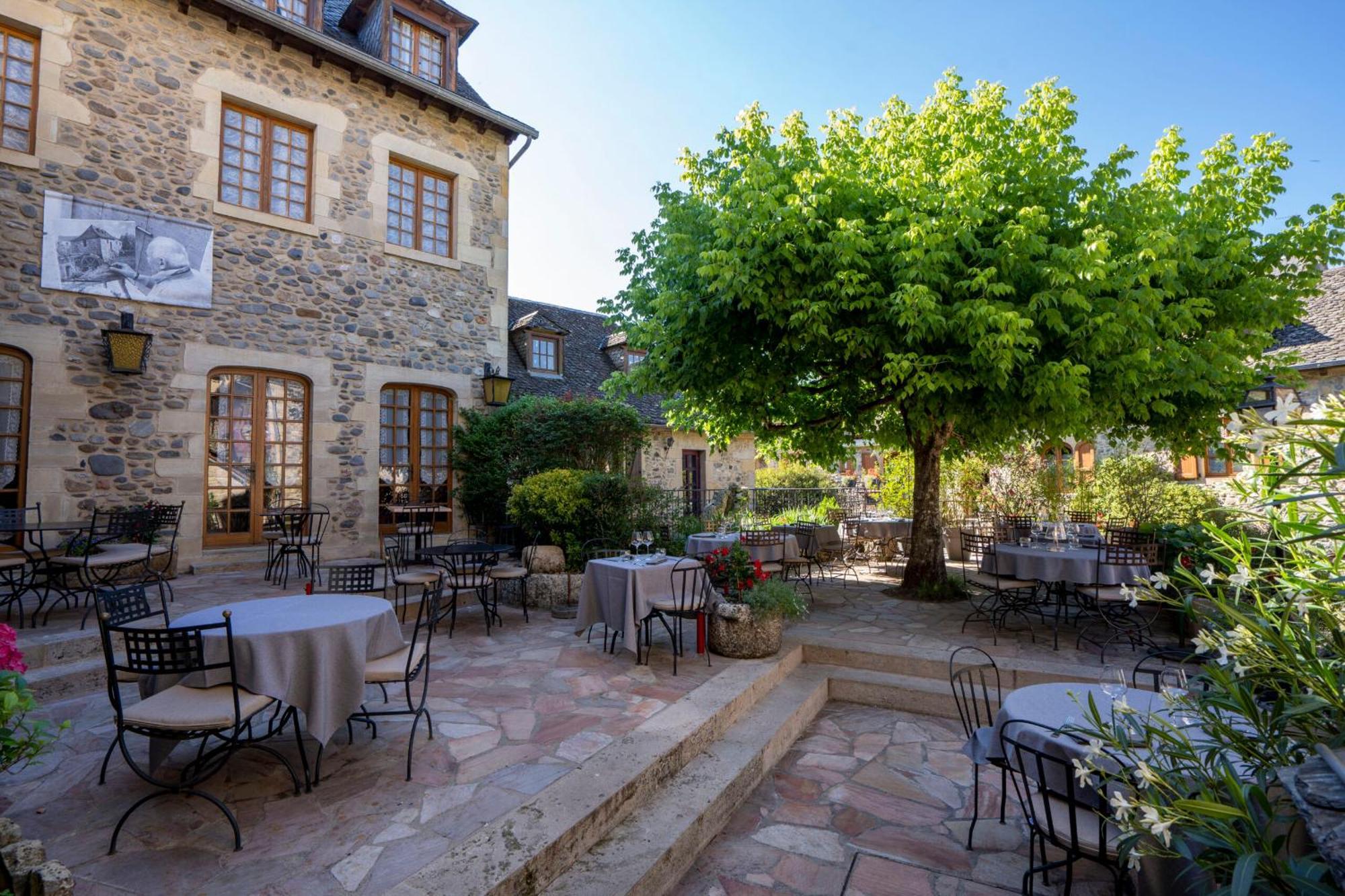 Jolie Maison Deux Et Canapé-lit #au Cœur Du Village# * Sainte-Eulalie-d'Olt