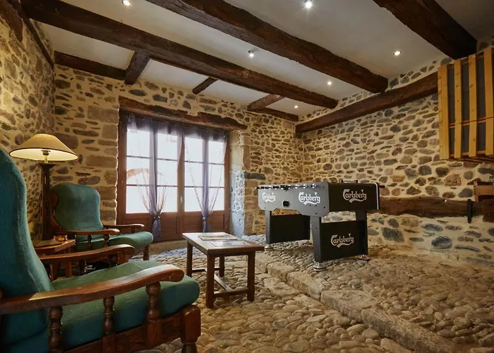 Jolie maison deux chambres et canapé-lit #au cœur du village#